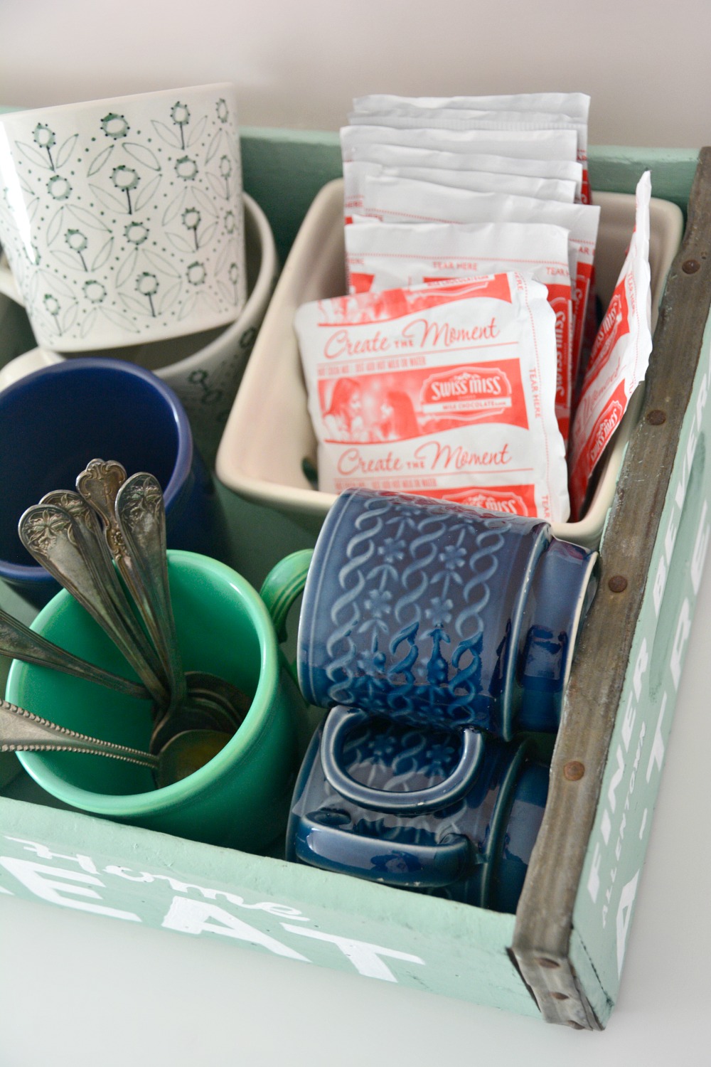 painted-portable-beverage-bar-crate