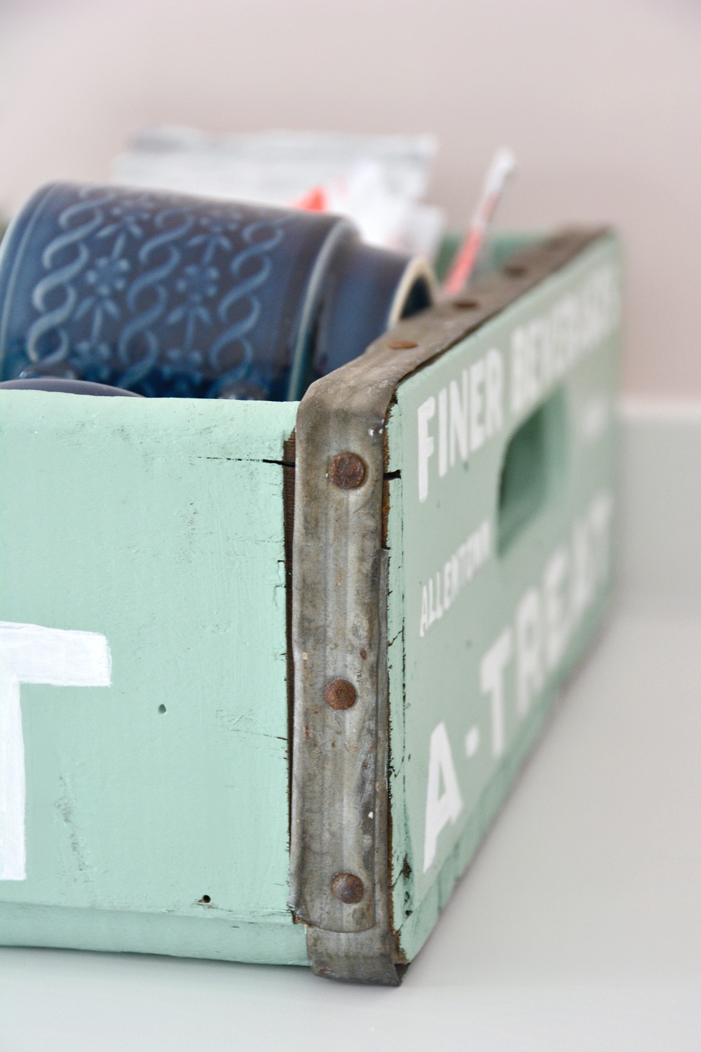 painted-wood-beverage-crate-A-Treat
