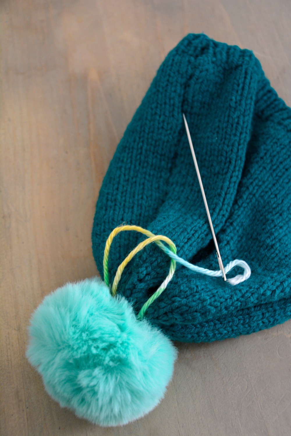 diy-pom-pom-hat-step-3